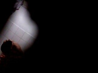 چیکنا سملینگک sluts کے ، بلی چاٹ اور fingering ایک دوسرے